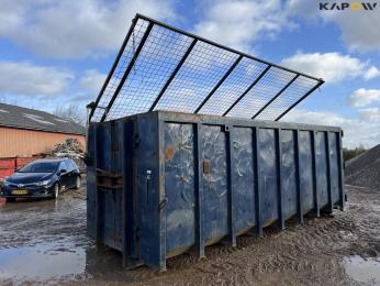 Container med gitter låg 