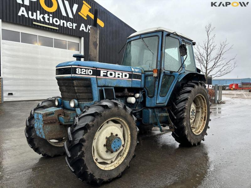 Ford 8210 traktor 1