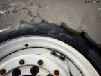 Goodyear 12.4-R32 hjul 10