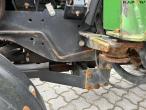 John Deere 2320 med kost og saltudlægger 95