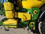 John Deere 840i 25