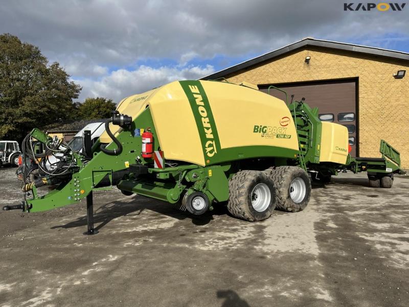 Krone BigPack 1290HD bigballepresser med Pomi ballevogn 1