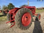 MC Cormick FU235 traktor 5