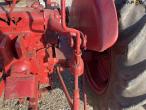 MC Cormick FU235 traktor 23