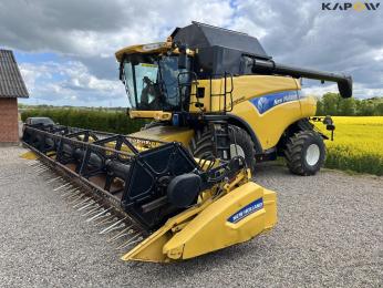New Holland CR9080 SLH mejetærsker med 30 fods skærebord 1 New Holland CR9080 SLH mejetærsker med 30 fods skærebord 1