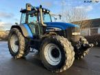 New Holland TM175 traktor 3