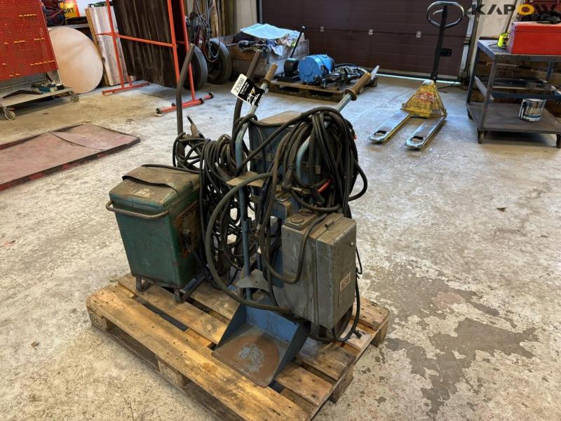 2 pieces welder 1