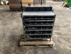 2 pieces Shelving + hydraulic parts 6