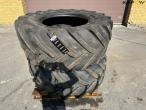 2 Michelin 600/70-R30 tyres 2