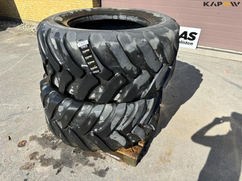 2 pcs Trelleborg 650/55-B30.5 tires 1