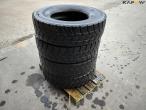 4 Bridgestone 315/80-R22.5 tyres 5