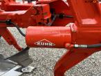 5 furrow Kuhn plough 29