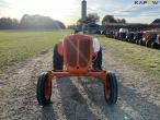 Allis-Chalmers D272 tractor 2