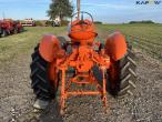 Allis-Chalmers D272 tractor 6