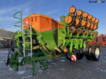 Amazone EDX9000-TC 12 row corn planter