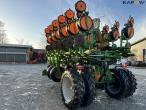 Amazone EDX9000-TC 12 row corn planter 7