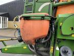 Amazone UX5200 trailer sprayer 15