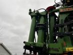 Amazone UX5200 trailer sprayer 38