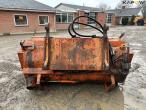 Concrete mixer with Volvo bracket 6