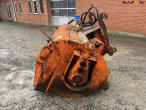 Concrete mixer with Volvo bracket 8