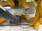 Beech bale S3 salt spreader 12