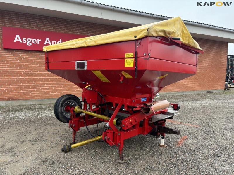 Bredal B2XL fertilizer spreader 1