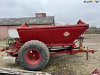 Bredal B6 fertilizer spreader with extra spare parts 4