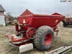 Bredal B6 fertilizer spreader with extra spare parts 5