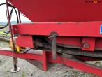 Bredal B6 fertilizer spreader with extra spare parts 12