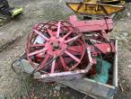 Bredal B6 fertilizer spreader with extra spare parts 44