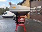 Bredal fertilizer spreader 8