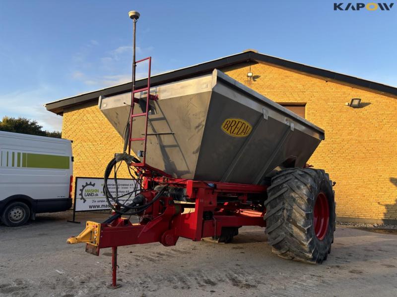 Bredal K105 lime spreader 1