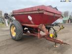 Bredal sand cart with ribbon 3