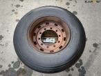 Bridgestone 385/65-R22.5 wheels 9