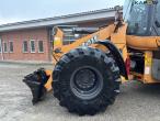 Case IH 721F loader 9