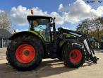 Claas 830 Axion with front loader 4