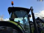 Claas 830 Axion with front loader 16