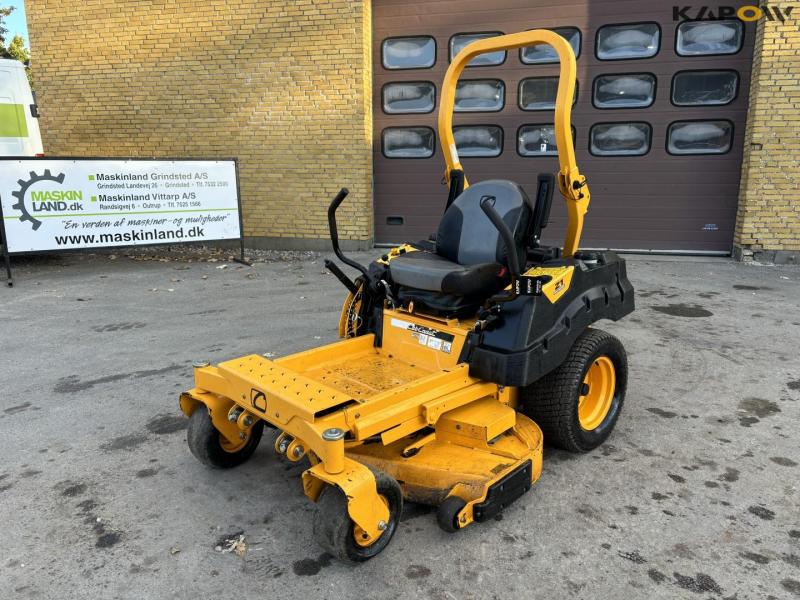 Cub Cadet Z1 lawnmower 1