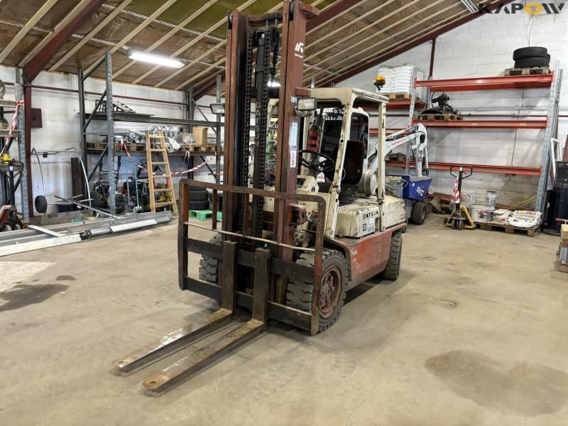 Datsun 3 ton forklift gas 1