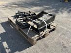 Various hitches for digger buckets 3