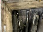 Various hydraulic cylinders 12