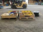 Various hydraulic fittings and accessories 4