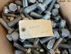 Various washers and nuts 41