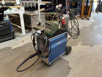 E3 MIG 185 welder with CO2 bottle