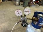 E3 MIG 185 welder with CO2 bottle 13