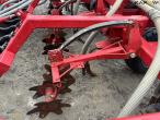 Slurry settler with rape seeding machine 27