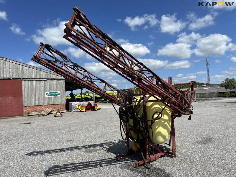 Hardi 16 meter field sprayer 1