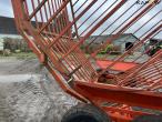 HE-VA small bale wagon 30