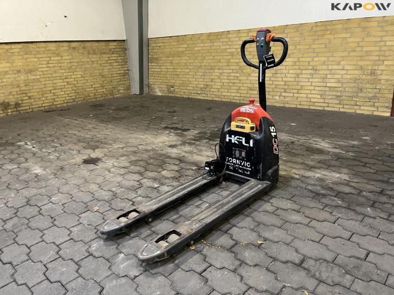 Heli DC15 electric pallet lifter 1