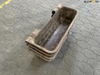 Horse feed trough 3